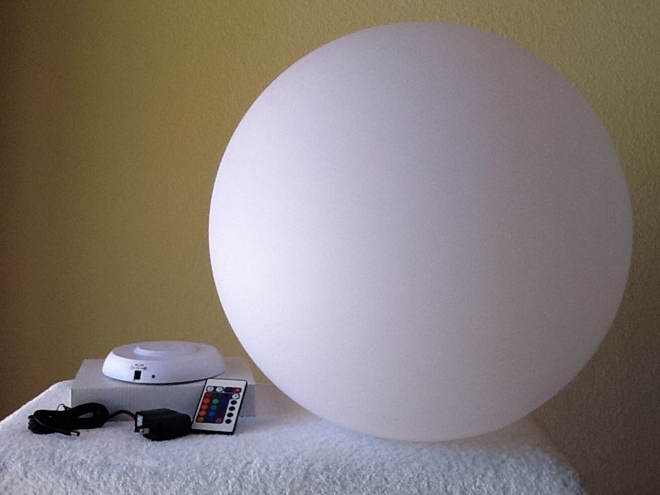 30cm Globe Garden Light
